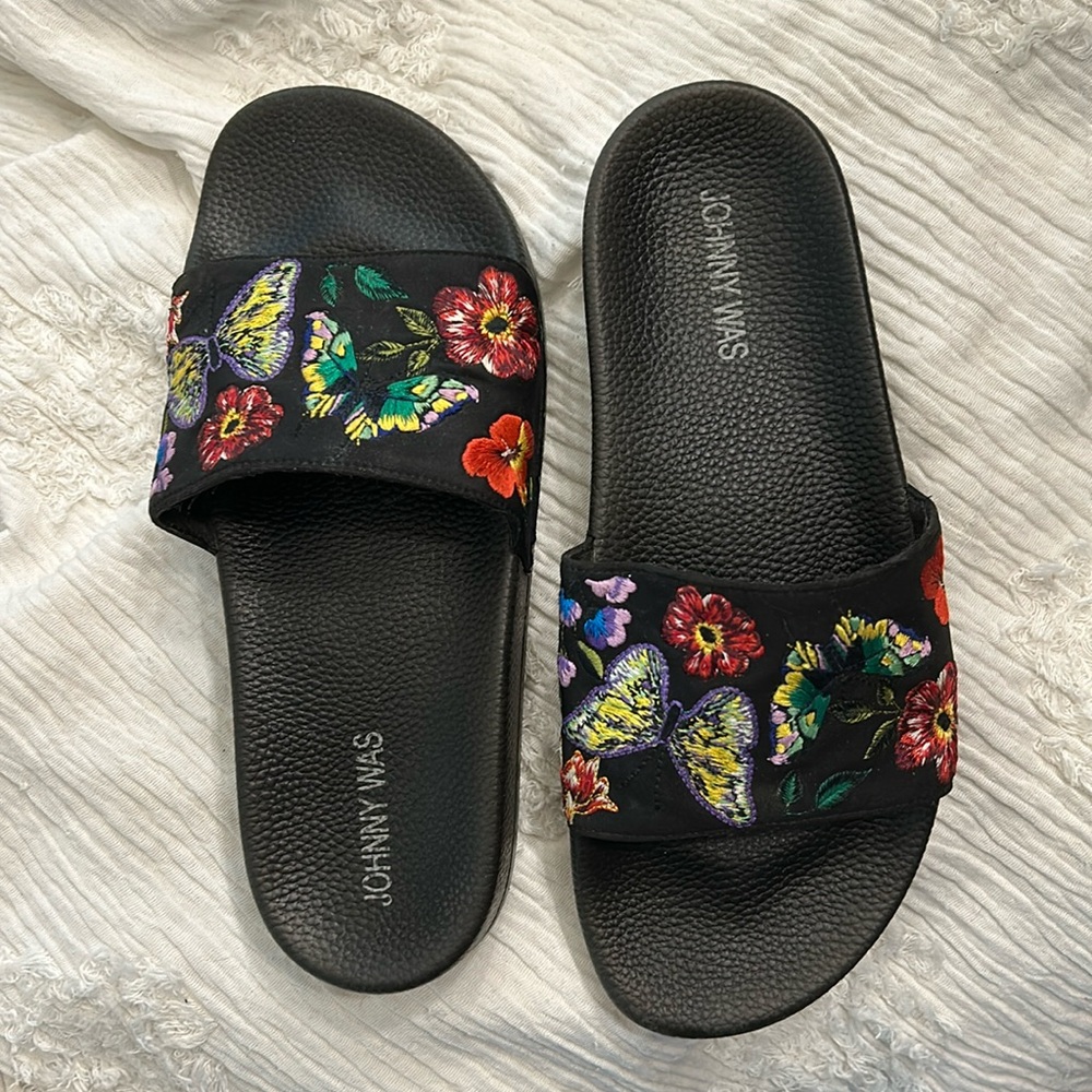 Johnny Was butterfly slides 8.5